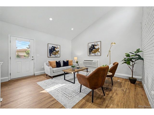 660 S Arbutus St, Lakewood, CO 80228