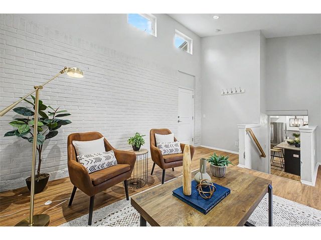 660 S Arbutus St, Lakewood, CO 80228