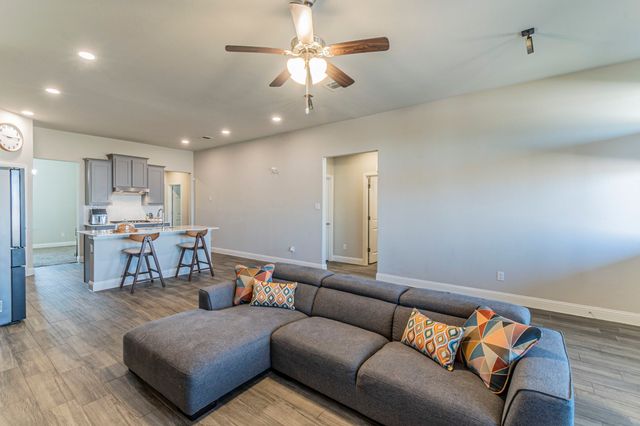 10638 Cherry Tree Way, Grand Prairie, TX 76065