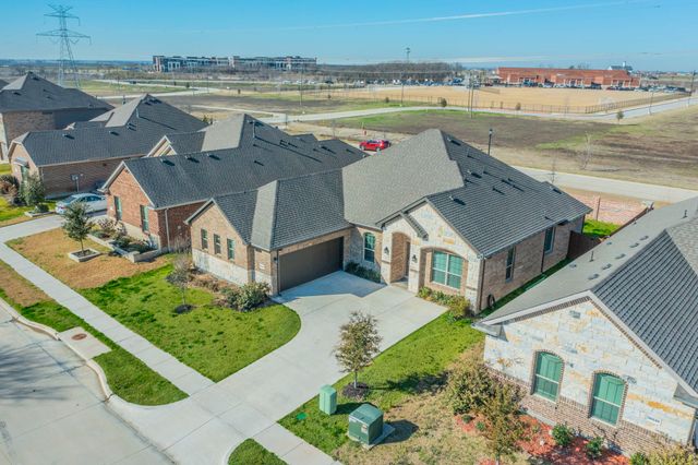 10638 Cherry Tree Way, Grand Prairie, TX 76065