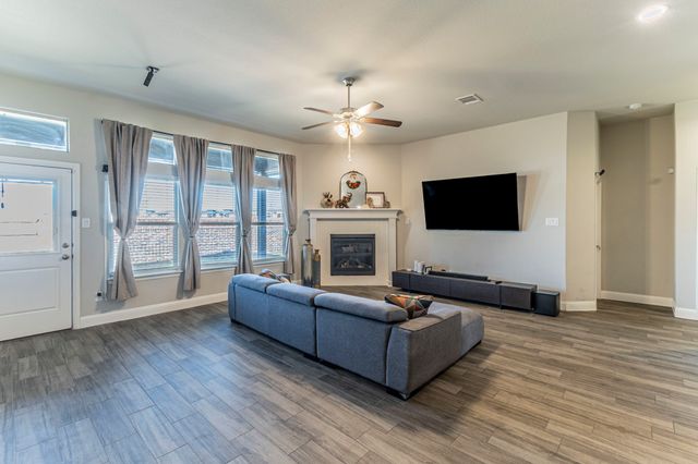 10638 Cherry Tree Way, Grand Prairie, TX 76065