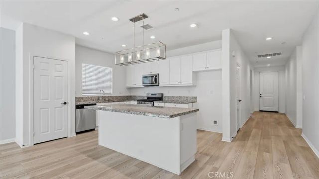 3400 E Foxglove, Ontario, CA 91761
