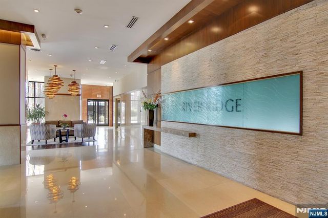 200 Old Palisade Road TH5, Fort Lee, NJ 07024