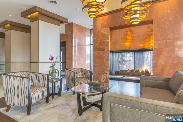 200 Old Palisade Road TH5, Fort Lee, NJ 07024