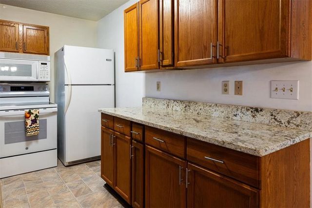 29 Hartley Woods NE Drive, Kennesaw, GA 30144