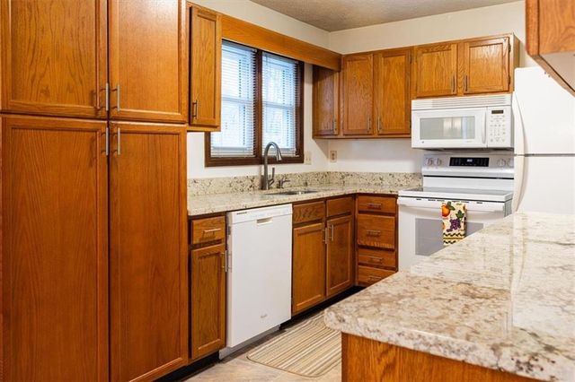 29 Hartley Woods NE Drive, Kennesaw, GA 30144