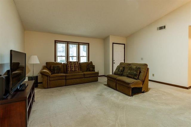 29 Hartley Woods NE Drive, Kennesaw, GA 30144