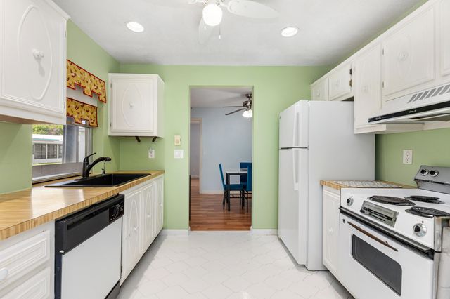 1261 NW 90th Drive, Plantation, FL 33322