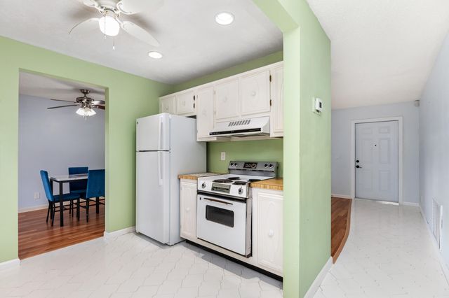 1261 NW 90th Drive, Plantation, FL 33322