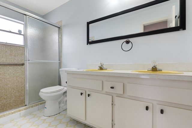 1261 NW 90th Drive, Plantation, FL 33322