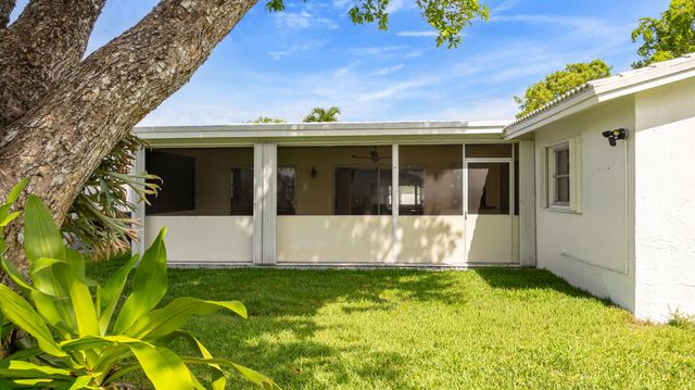 1261 NW 90th Drive, Plantation, FL 33322