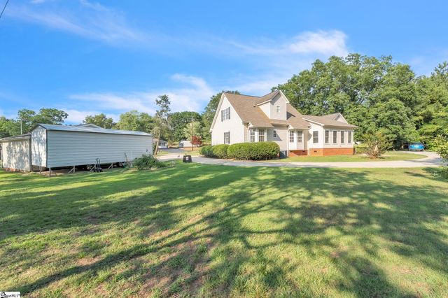 235 Gum Springs Road, Taylors, SC 29687
