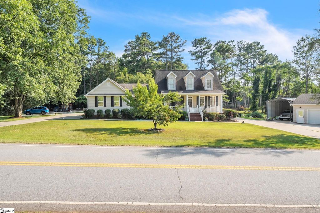 235 Gum Springs Road, Taylors, SC 29687