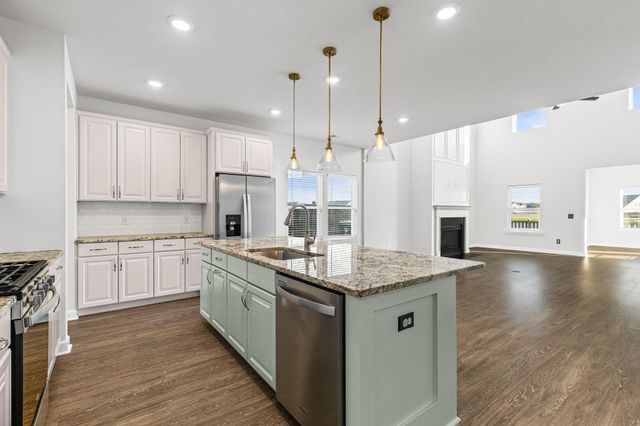 409 Carrara Drive, Summerville, SC 29486