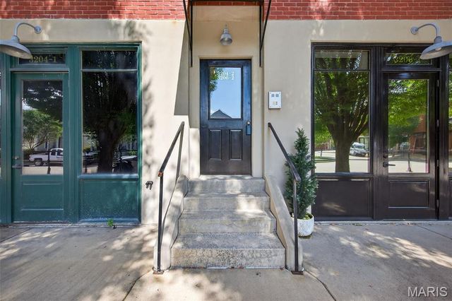 3206 Rue Royale Street, St Charles, MO 63301