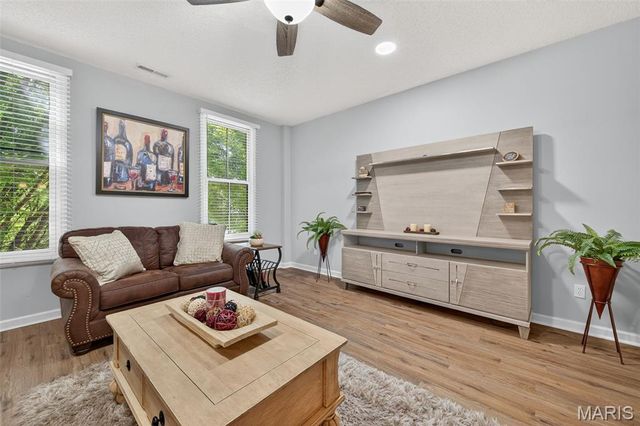 3206 Rue Royale Street, St Charles, MO 63301