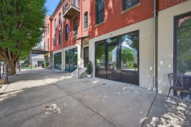 3206 Rue Royale Street, St Charles, MO 63301