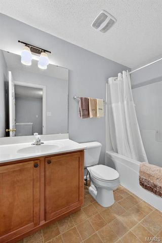 3206 Rue Royale Street, St Charles, MO 63301