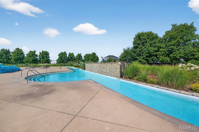 3206 Rue Royale Street, St Charles, MO 63301