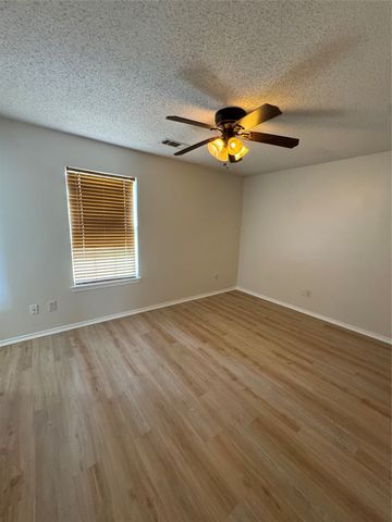 1109 N Riggins Street, Anna, TX 75409