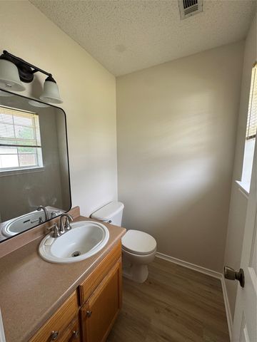 1109 N Riggins Street, Anna, TX 75409