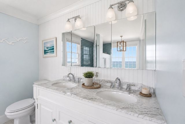 250 Central Ave, Scituate, MA 02047