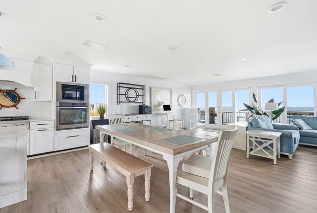 250 Central Ave, Scituate, MA 02047