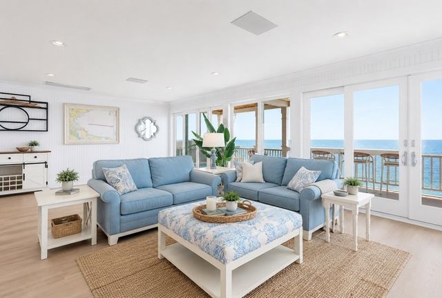250 Central Ave, Scituate, MA 02047
