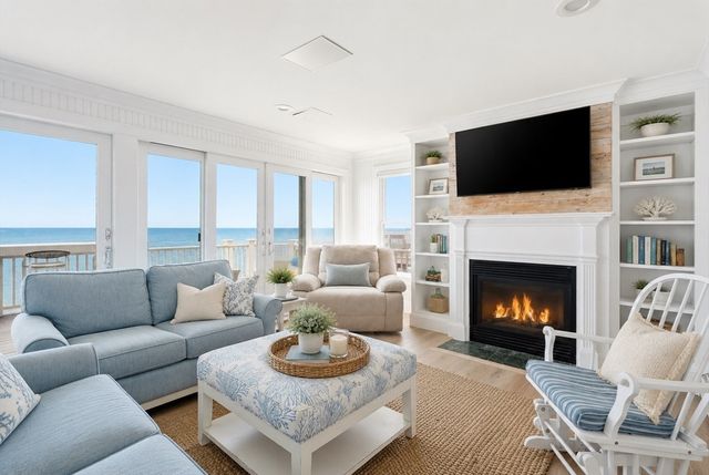 250 Central Ave, Scituate, MA 02047