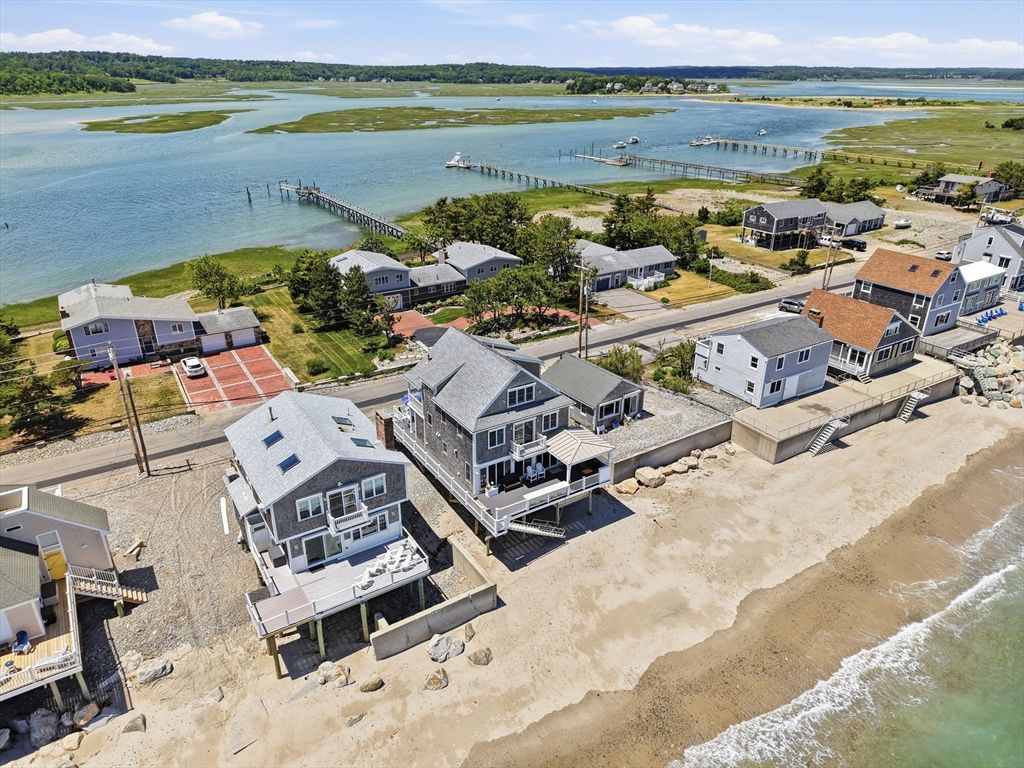 250 Central Ave, Scituate, MA 02047
