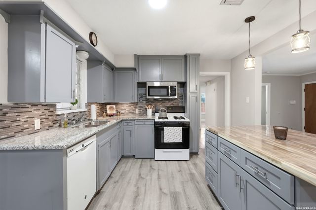 651 shadywood, San Antonio, TX 78216