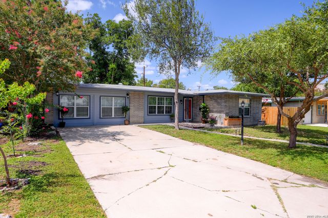 651 shadywood, San Antonio, TX 78216