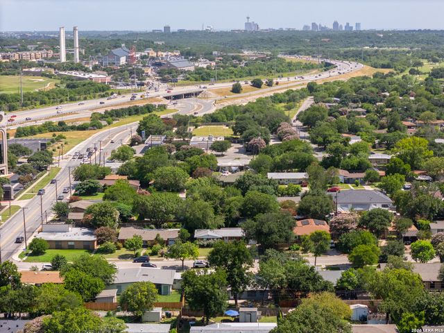 651 shadywood, San Antonio, TX 78216