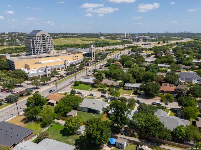651 shadywood, San Antonio, TX 78216