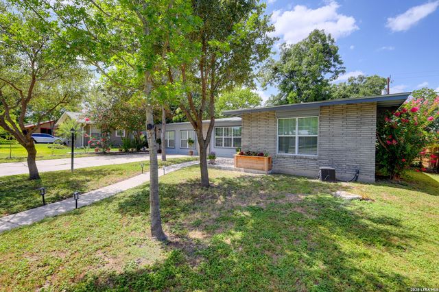 651 shadywood, San Antonio, TX 78216