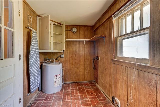 209 Burton Street, Reidsville, NC 27320