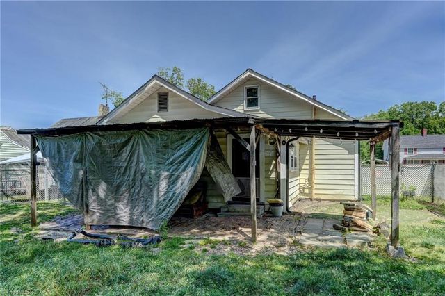 209 Burton Street, Reidsville, NC 27320