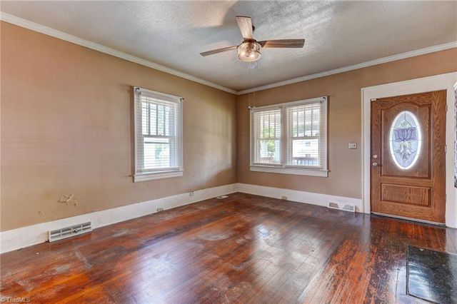 209 Burton Street, Reidsville, NC 27320