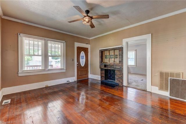 209 Burton Street, Reidsville, NC 27320