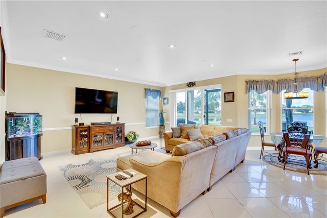 1815 Spotted Owl Drive SW, Vero Beach, FL 32962