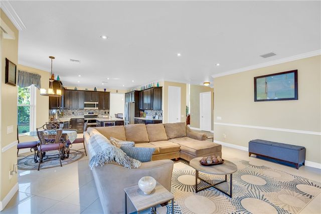1815 Spotted Owl Drive SW, Vero Beach, FL 32962