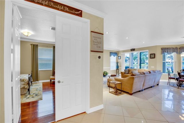 1815 Spotted Owl Drive SW, Vero Beach, FL 32962