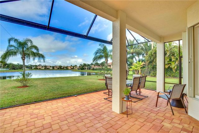 1815 Spotted Owl Drive SW, Vero Beach, FL 32962
