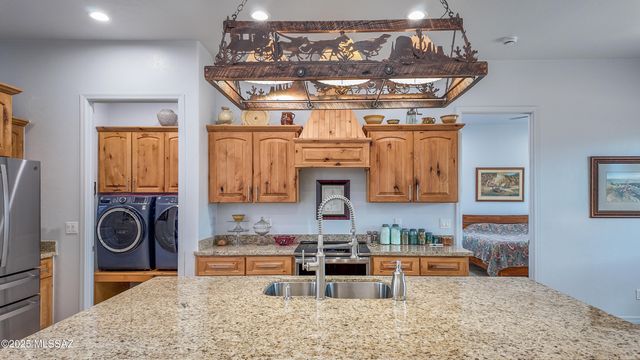 28 San Gabriel Drive, Patagonia, AZ 85624