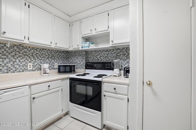 1130 Beach Boulevard, 106, Biloxi, MS 39530