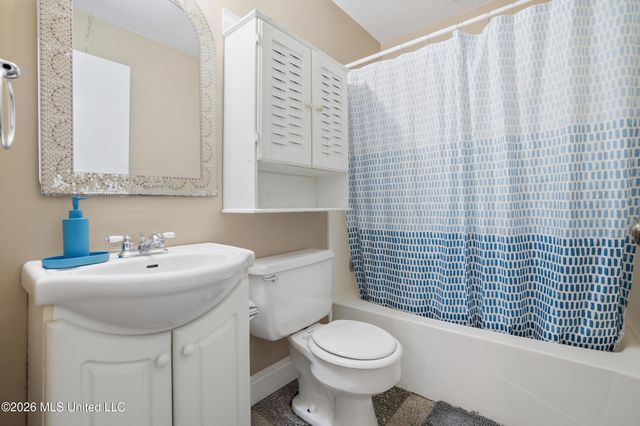 1130 Beach Boulevard, 106, Biloxi, MS 39530