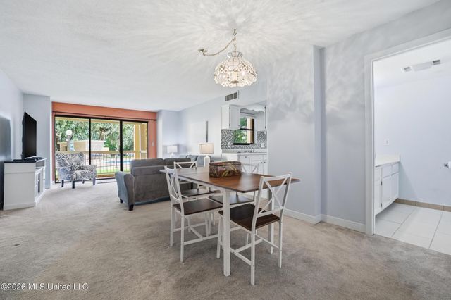 1130 Beach Boulevard, 106, Biloxi, MS 39530