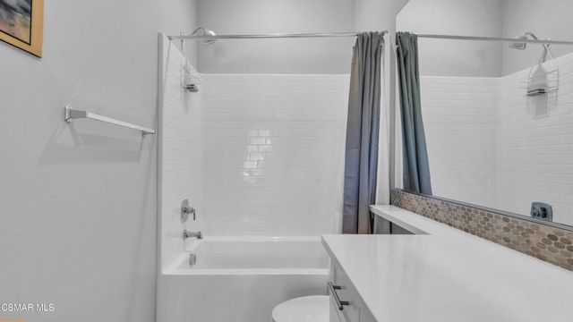 51657 Rolling Green Court, Indio, CA 92201