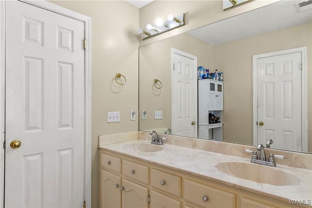 1742 Hunters, Tuscaloosa, AL 35405