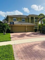 2261 Ridgewood Circle, Royal Palm Beach, FL 33411